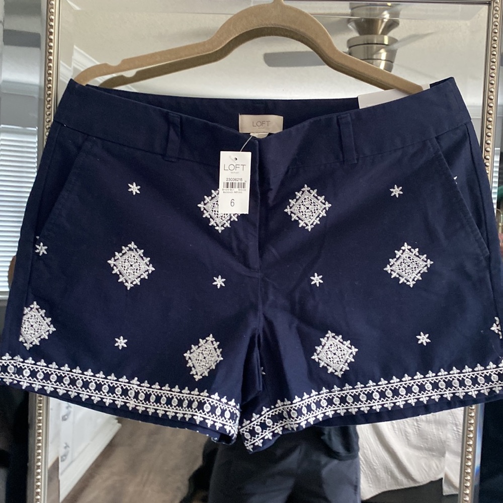 Beautiful short 🏖 New size 6 Loft